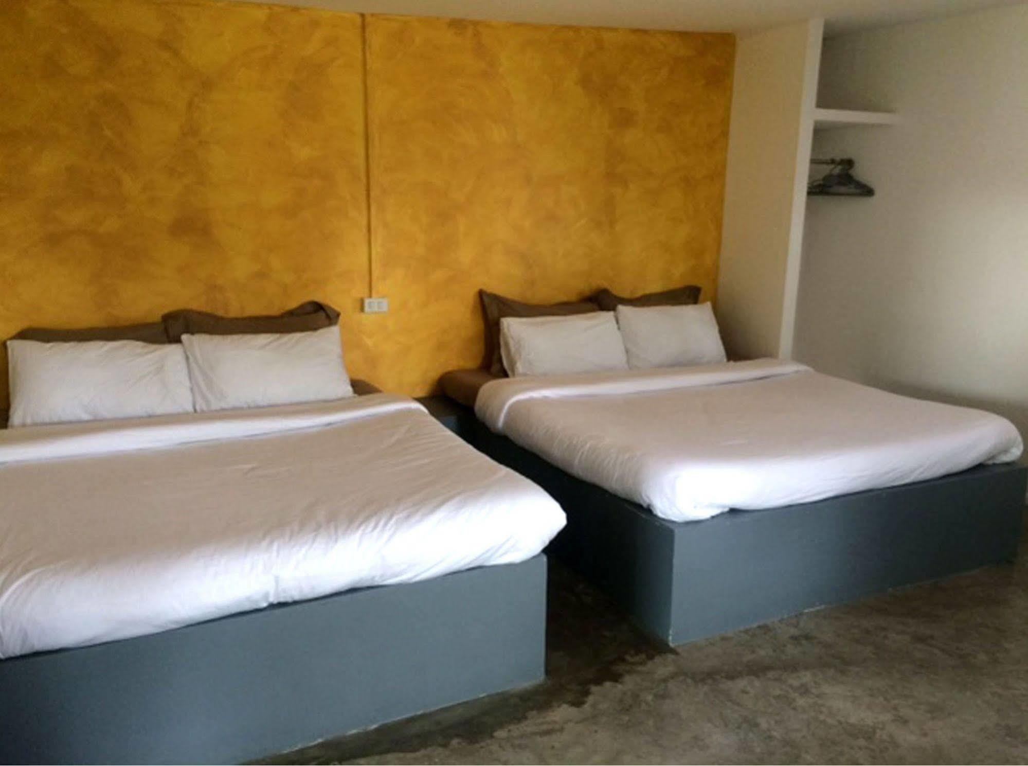 Wanlapa Farmstay Ban Khok Krathiam Exterior foto