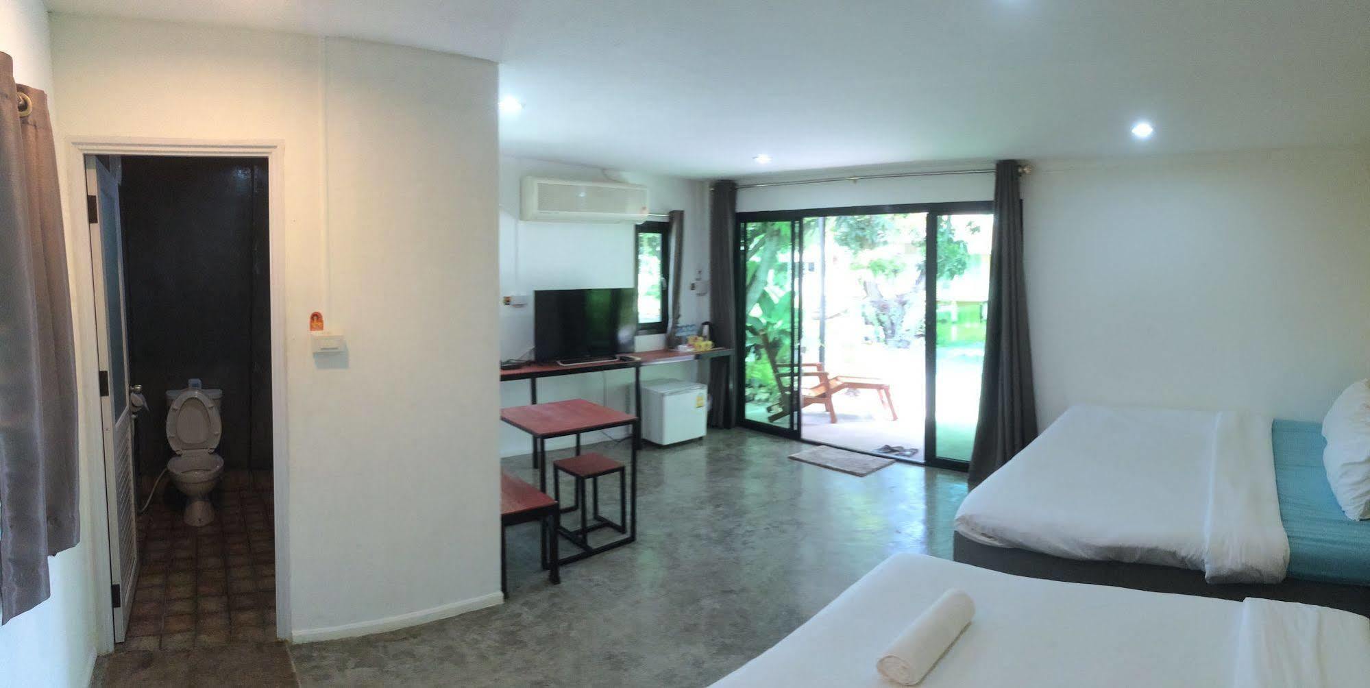 Wanlapa Farmstay Ban Khok Krathiam Exterior foto
