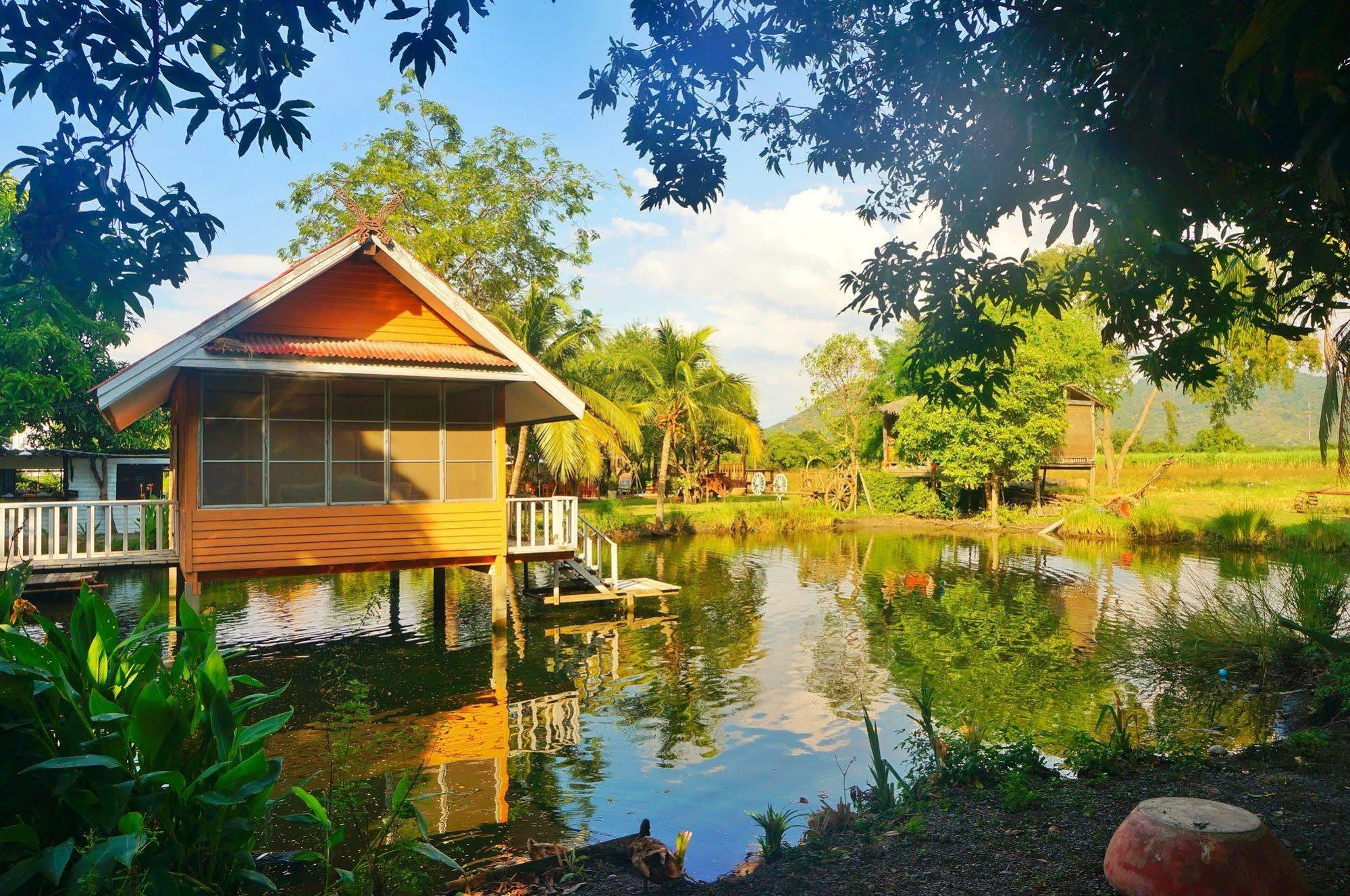 Wanlapa Farmstay Ban Khok Krathiam Exterior foto