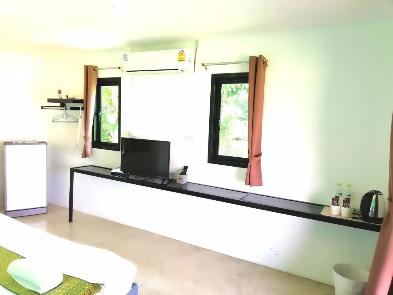 Wanlapa Farmstay Ban Khok Krathiam Exterior foto